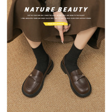 复古英伦风小皮鞋 法式山茶花百搭通勤圆头粗跟厚底一脚蹬乐福鞋