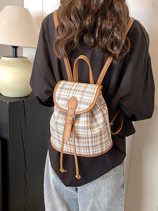 Backpack for women, fashionable niche design, hand-held Korean version backpack, high-end feeling, bucket bag, trendy_voghion.com