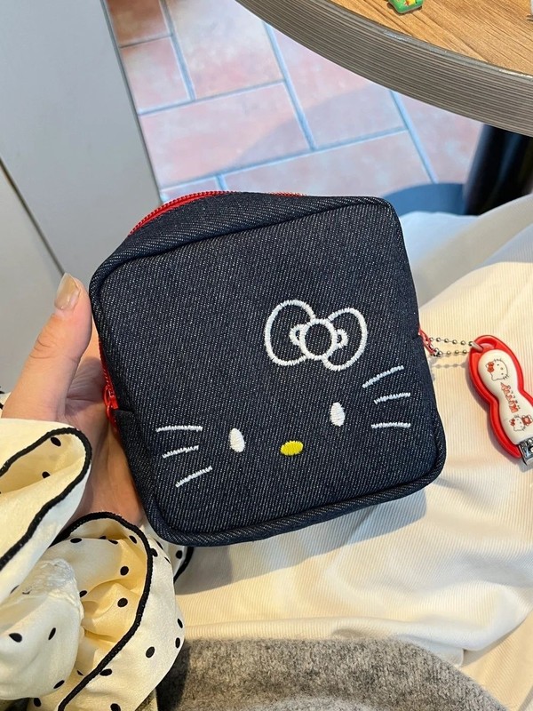 新しいオリジナル刺繍キティ小さな正方形バッグ化粧品バッグかわいい漫画おばさんタオルポラロイドカメラ収納袋|undefined