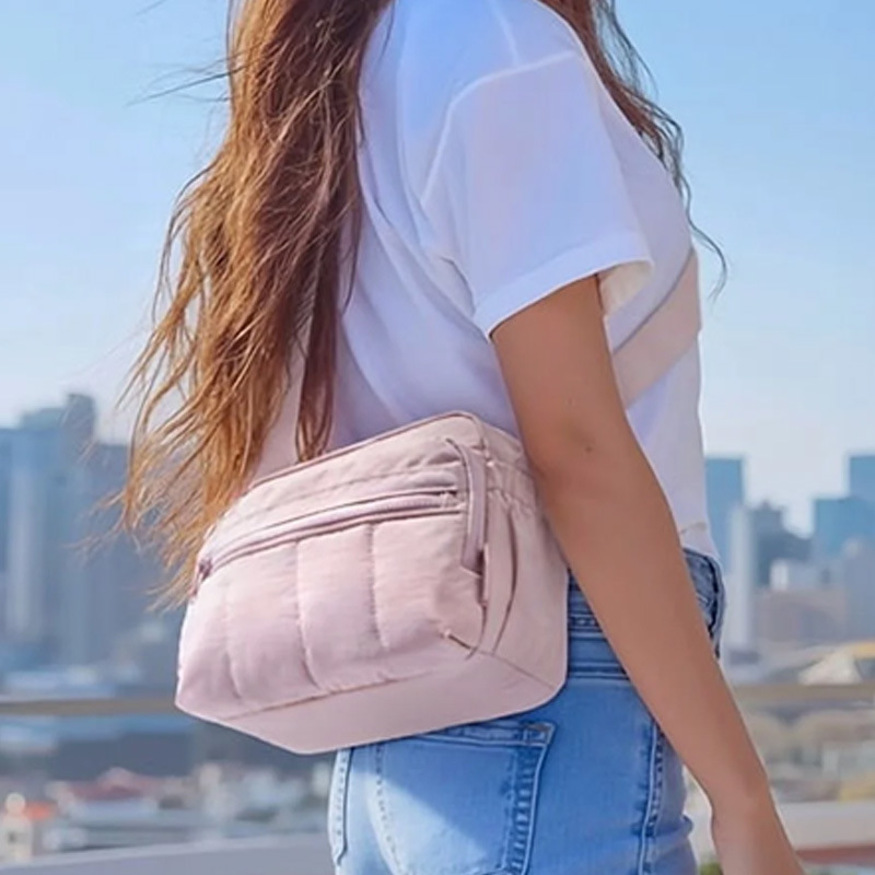 Einschulter-Umhängetasche Herstellerverkauf neue Winter-Umhängetasche kleine quadratische Tasche minimalistisch kleine Tasche modische Damentasche Damentasche