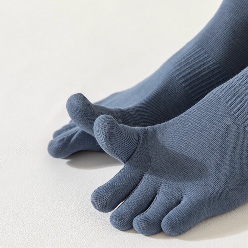 2024 cotton toe socks men's mid-calf socks spring and autumn pure cotton men's socks autumn and winter solid color combed cotton split toe socks trendy