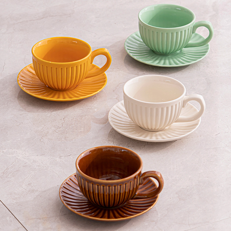 Leng grain ceramic cup coffee cup European retro exquisite ceramic cup light luxury elegant three-dimensional milk scented tea juice cup