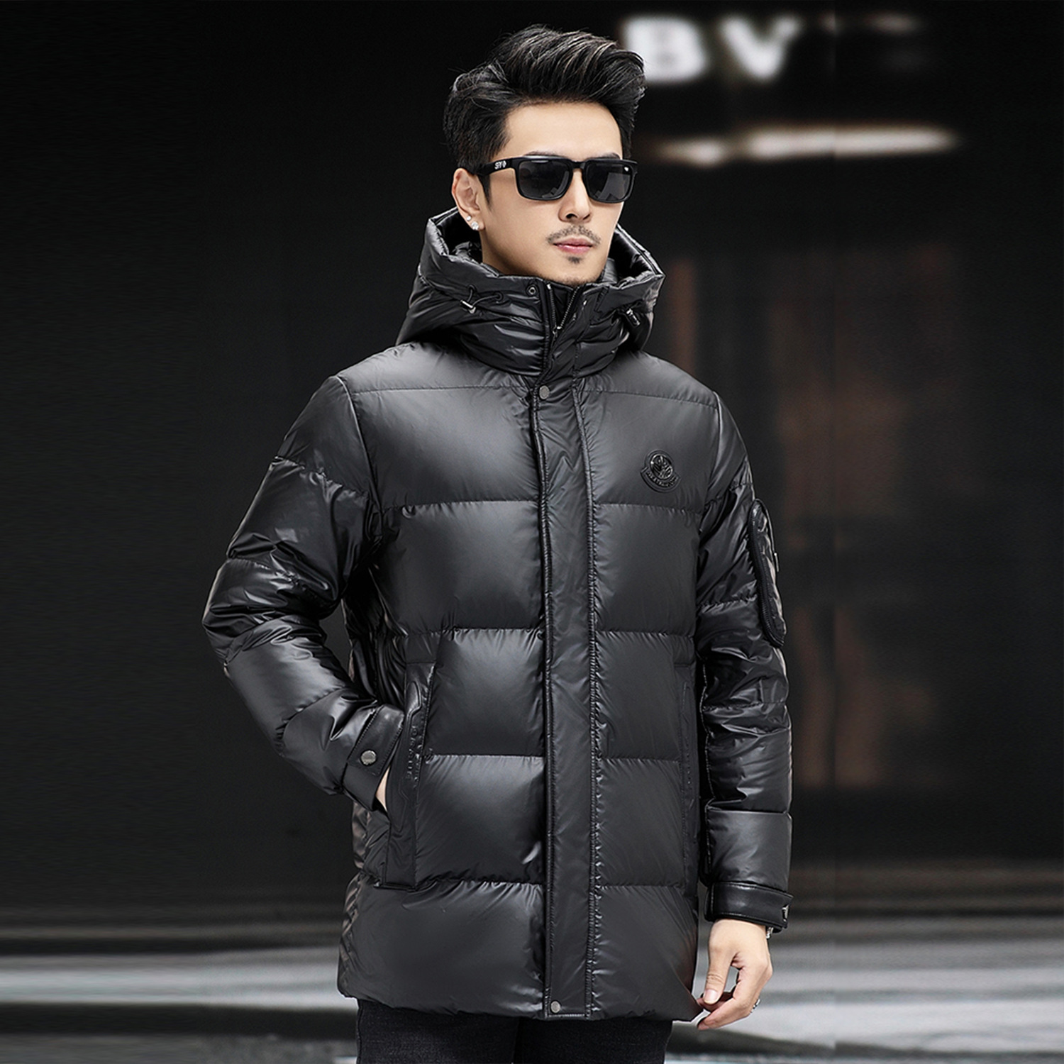 Demi-season trend glossy down jacket for leisure