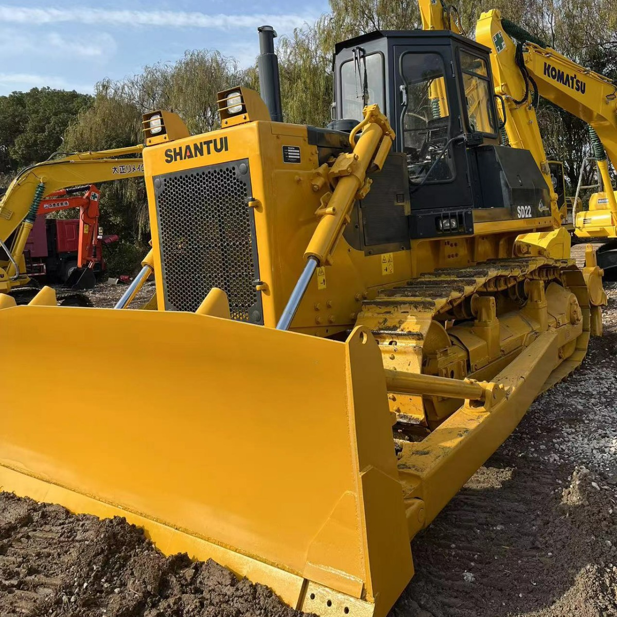 出售山推SD22推土机，二手推土机，二手国产推土机，SD22推土机，