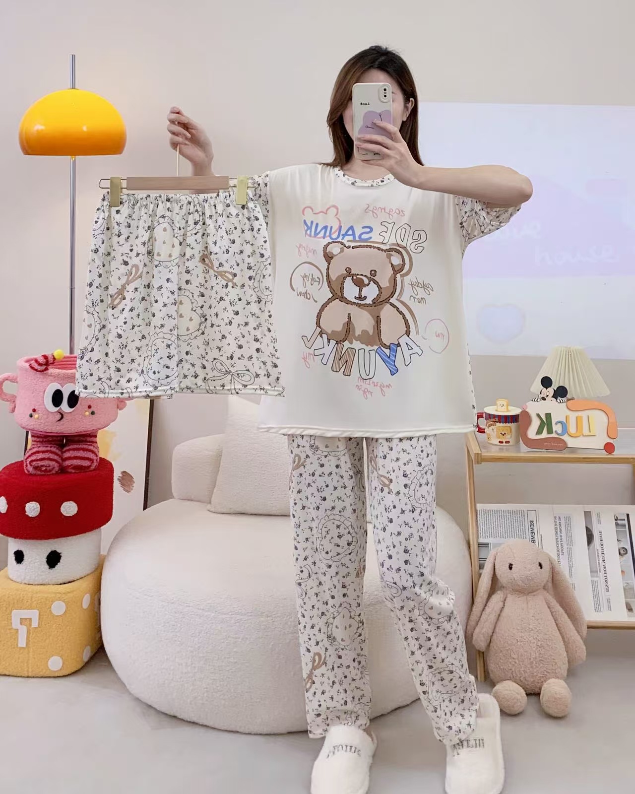 Pijamas de verano transfronterizos pijamas de leche de seda de tres piezas set de dibujos animados comercio exterior ropa para el hogar pantalones de mangas cortas lindos