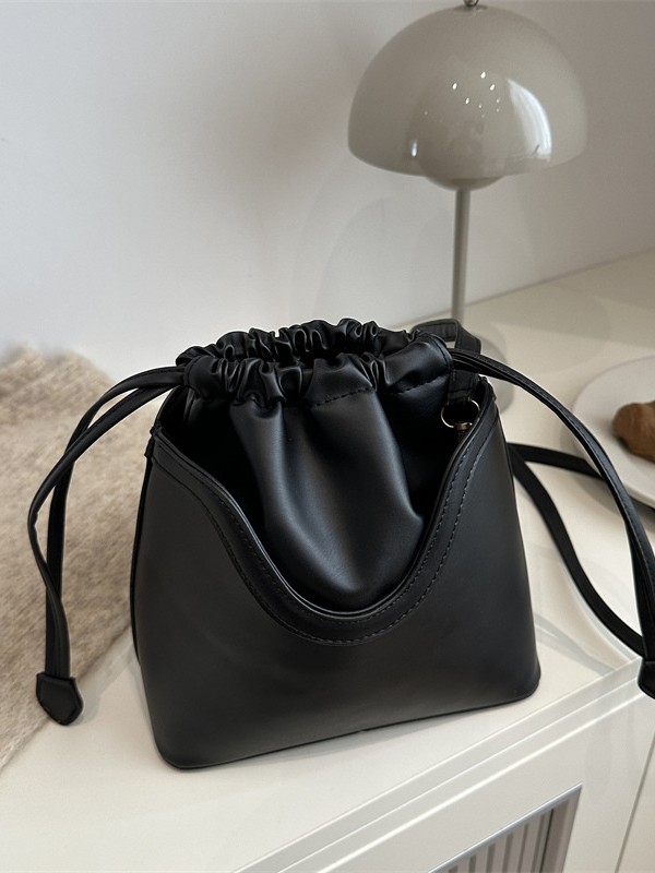 Bolso 2024 nuevo estilo de moda explosiva retro de gran capacidad textura cubo de mensajero bolso de hombro para mujer