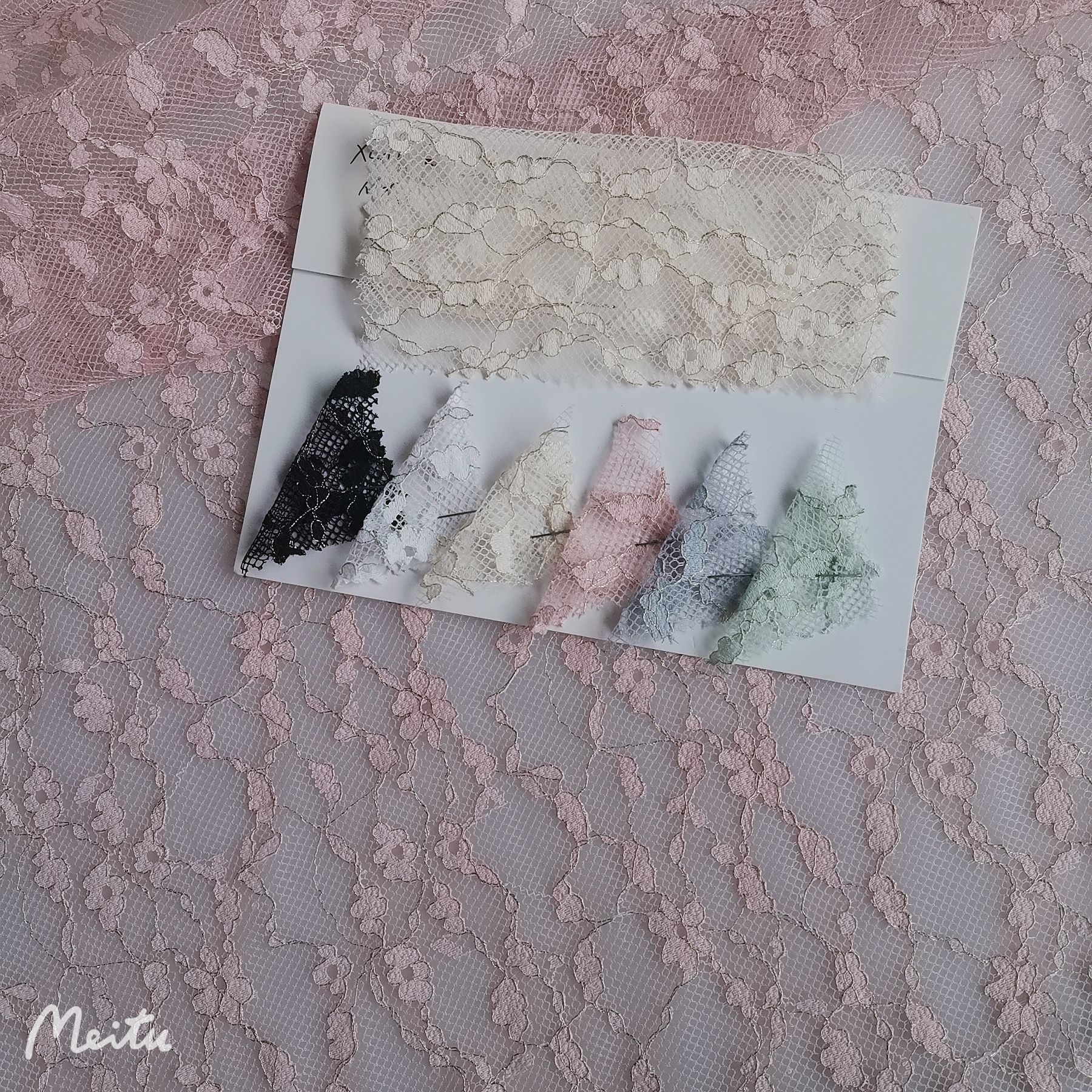 热卖款~现货薄透款无弹金丝细股小花小叶子波浪边蕾丝 裙装等面料