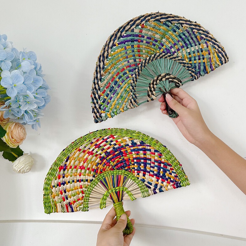 Vietnam Woven Fan Seagrass Woven Fan Daily Instagram Style African Elements Wall Decoration Homestay Decoration Handmade Fan Vietnam Woven Fan Seagrass Woven Fan Daily Instagram Style African Elements Wall Decoration Homestay Decoration Handmade Fan