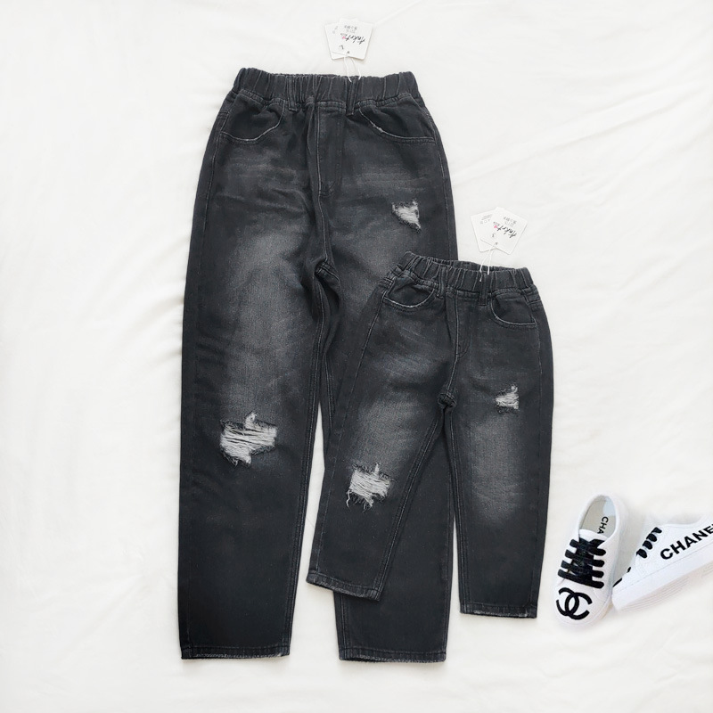 22115 black skinny pants c.jpg