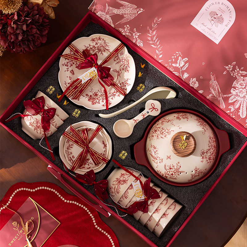 Ceramic Dish Set for Home Festive Red Wedding Gift Tableware Set for Best Friend Wedding New Year Housewarming Dishes Ceramic Dish Set for Home Festive Red Wedding Gift Tableware Set for Best Friend Wedding New Year Housewarming Dishes