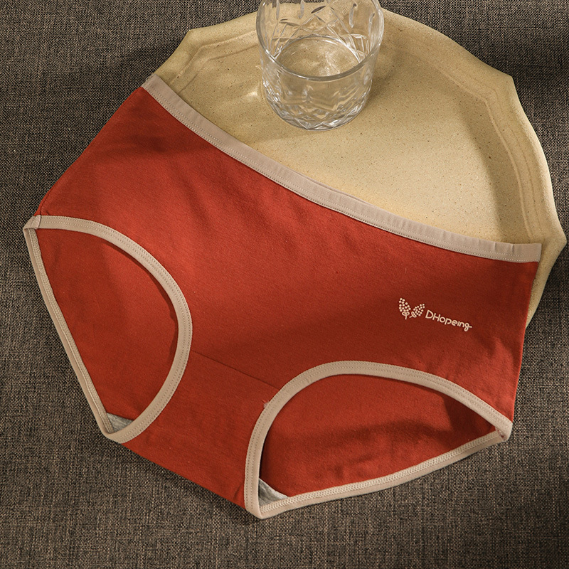 Ropa interior sin costuras de las mujeres de verano fino de algodón puro antibacteriano entrepierna chica estilo japonés de cintura media transpirable pantalones cortos de triángulo de cadera completa