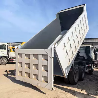 Cross-border export of heavy-duty dump Yük maşınları