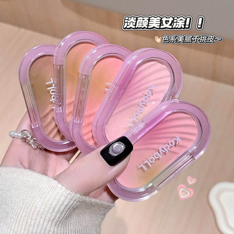 KodyboLL blush cardíaco suave no volar polvo de color natural expansión de color contracción blush disco maquillaje al por mayor