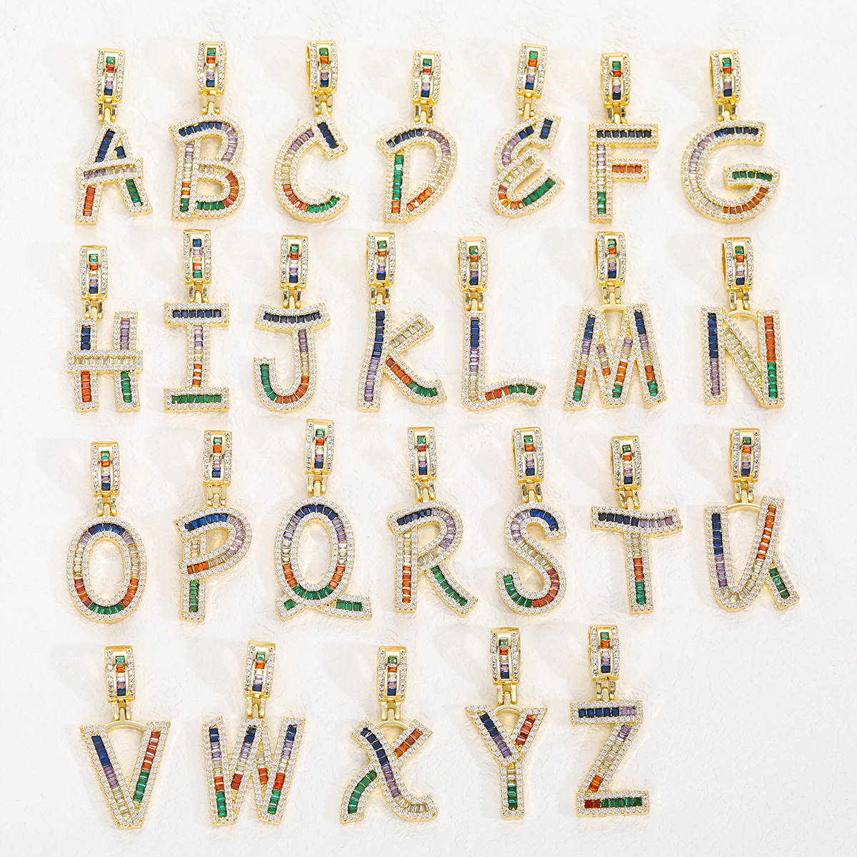 Cross-border hip hop cobre chapado en oro real micro incrustaciones circonio 26 letras inglesas collar colgante cadena de clavícula joyería mujer
