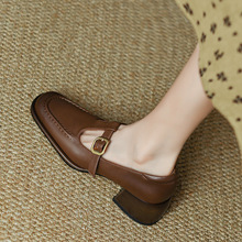 2024新款英伦小皮鞋女设计感中跟粗跟法式复古棕色浅口方头单鞋女