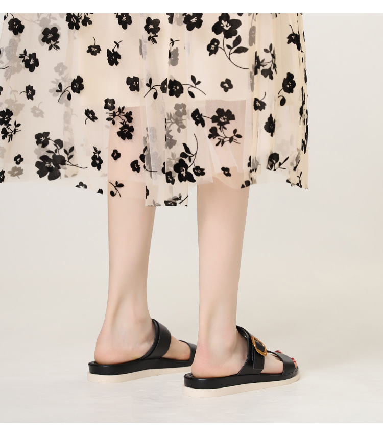Women's Slip-on Sandals With A Comfortable Feel, 2026 Summer New Model, Soft-soled, Non-slip Beach Shoes, Fashionable_vogvips.com