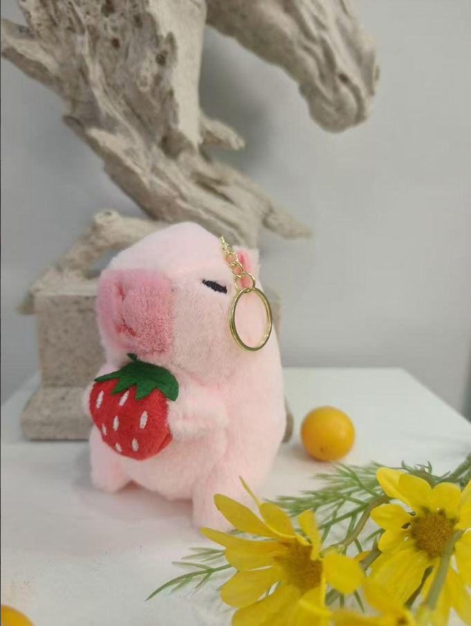 딸기를 먹는 핑크 카피바라