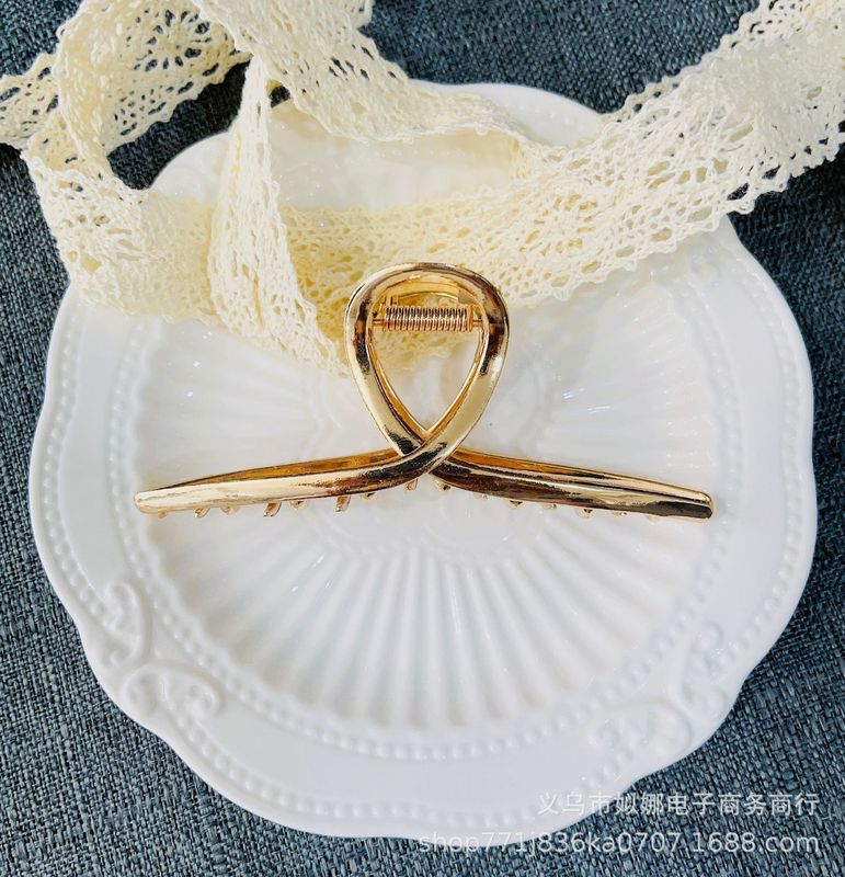 韓国式の新型ファッションの合金メッキの後頭部のクリップの気質のファッションの大きいサイズの女性のサメのクリップのクリップ|undefined