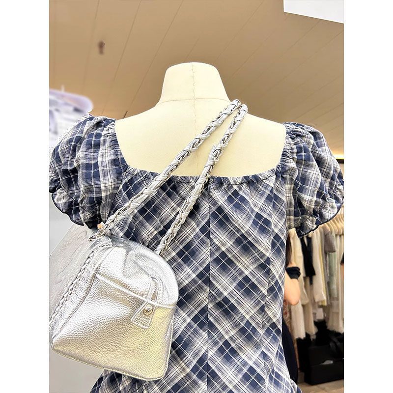 大きいサイズフレンチレトロ不規則なフリルパフスリーブトップ夏の新しいスリムチェック柄トップ|undefined