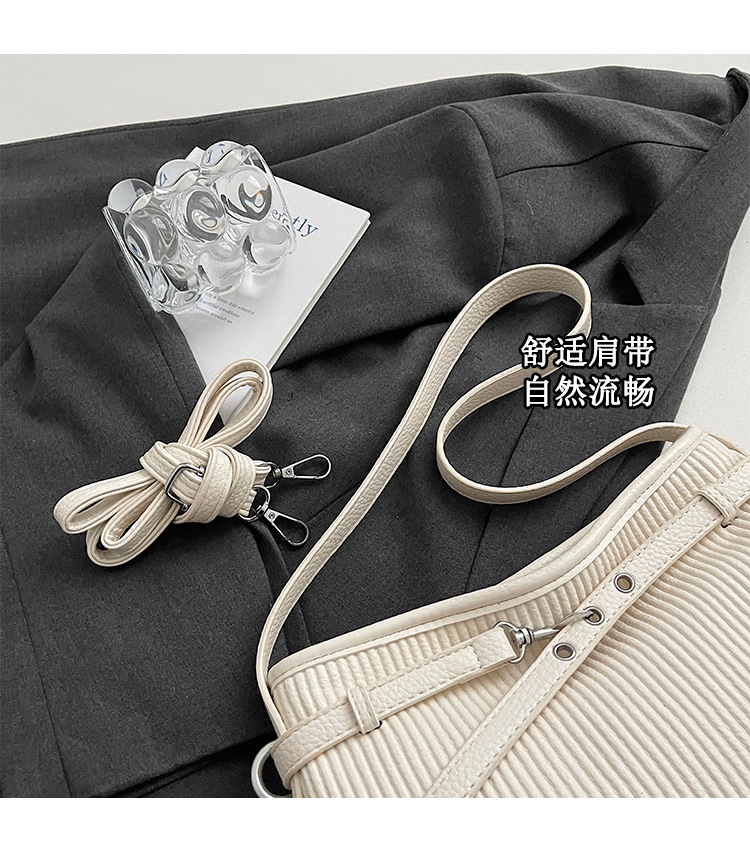 Large-capacity women's summer 2025 new fashion crossbody bag, Korean-style casual single-shoulder armpit commuting bag for work undefined