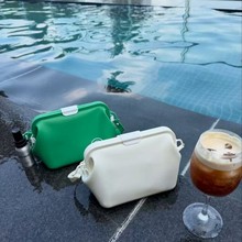 亚马逊食品级硅胶便当袋冰箱收纳袋重复使用户外手提硅胶便当袋子