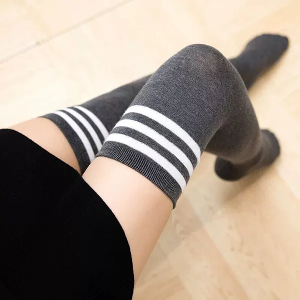 Gray bottom white bar