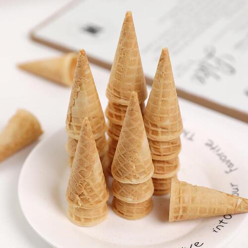 Mini small cone ice cream cone bite-sized ice cream cake decoration crispy crispy cone shell ornaments 30 pieces