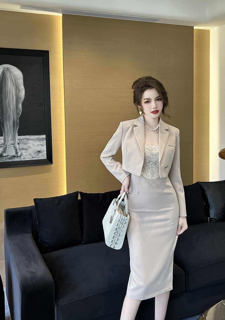 Bộ áo khoác vest phối váy hai dây nữ phong cách trưởng thành — Màu Kaki chi tiết 8