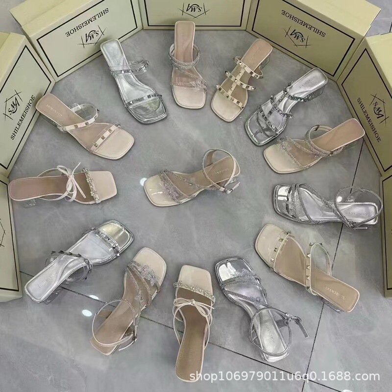 Clearance of Korean-Style Women's Sandals from the Mall: New Fashionable Outdoor Chunky High-Heeled Women's Shoes, Physical Stall Shoes, and Stock Surplus Shoes