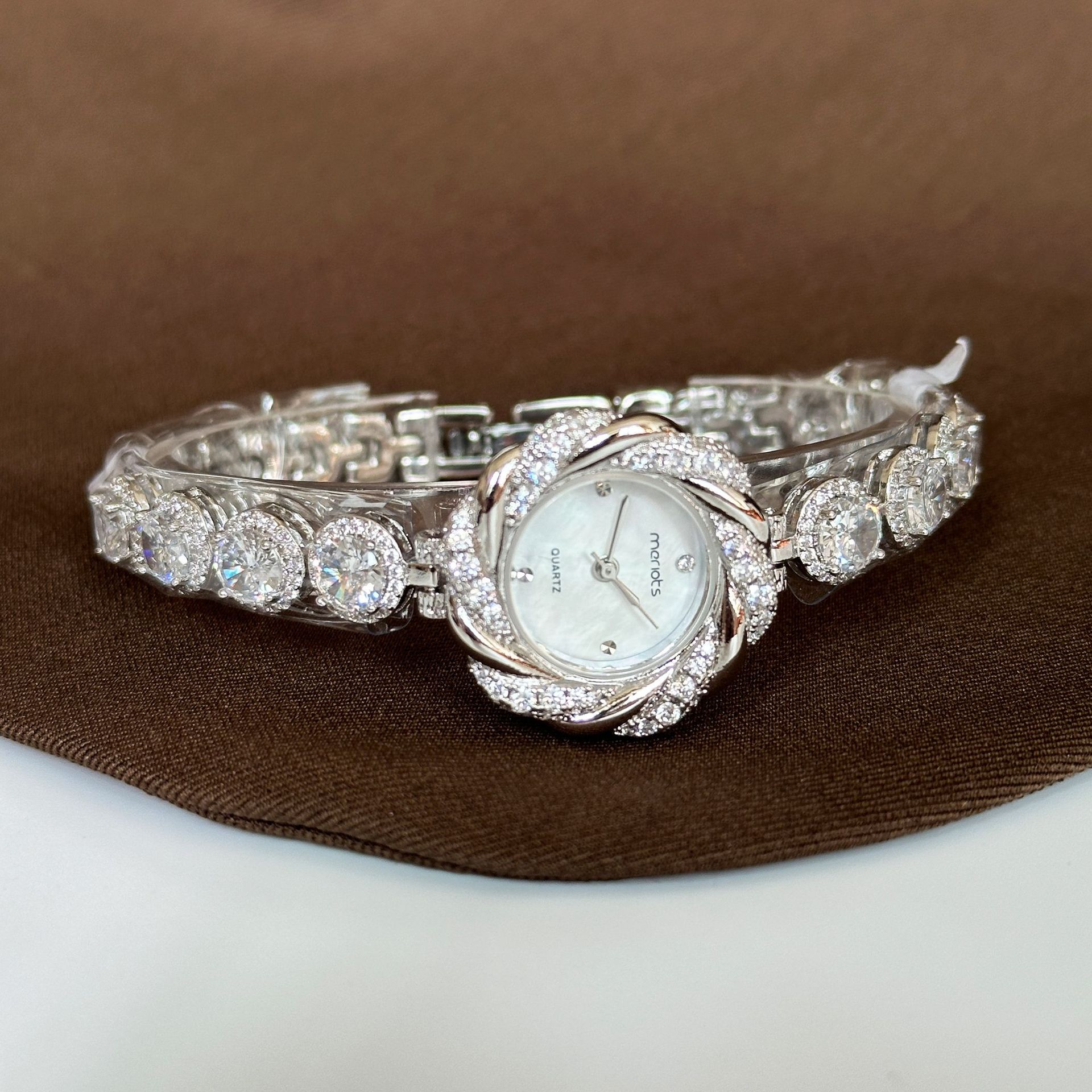 [Factory Direct Sales] Merlots Merlot Watch 3088 Zircon Studded with Diamonds Bracelet Type Women's Watch Bracelet Watch