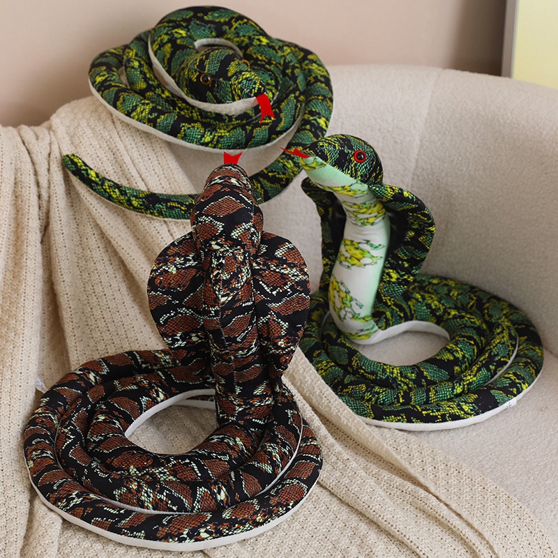 Simulación de muñecas de peluche serpiente cobra muñecas de serpiente falsa pequeña colgante hijo Tong Zodiac regalo de serpiente transfronterizo