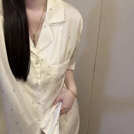 轻奢高级感彩色小花冰丝短袖睡衣女夏季新款凉感开衫长裤两件套装
