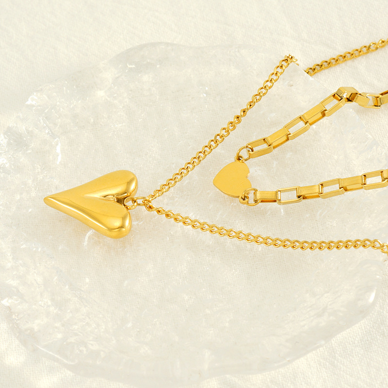 Nuova collana a doppio strato con cuore in acciaio al titanio, temperamento versatile, catena per clavicola in oro per donna_voghion.com
