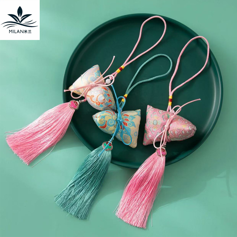 Festival del Bote del Dragón Albóndigas de arroz de colores Colgante de bolsitas de ajenjo Nuevo bolso de la suerte chino Paquete de material de bricolaje hecho a mano Colgante de ramo de ajenjo