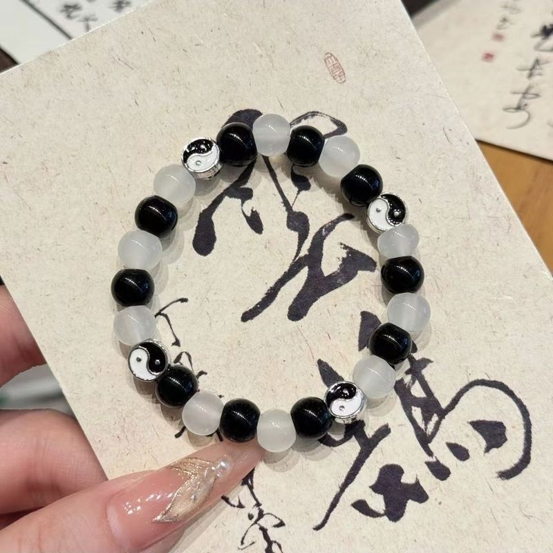 新款国潮小红书爆款磨砂串珠手串蝴蝶小设计手工手链饰品直播批发|undefined
