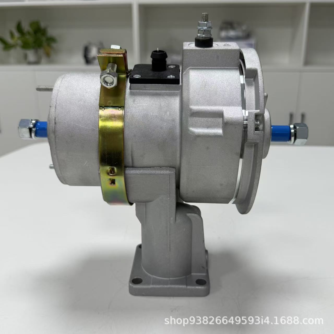 Suitable for Volkswagen Beetle Generator 9120080061 F000Ld0108 13080N Auto Parts