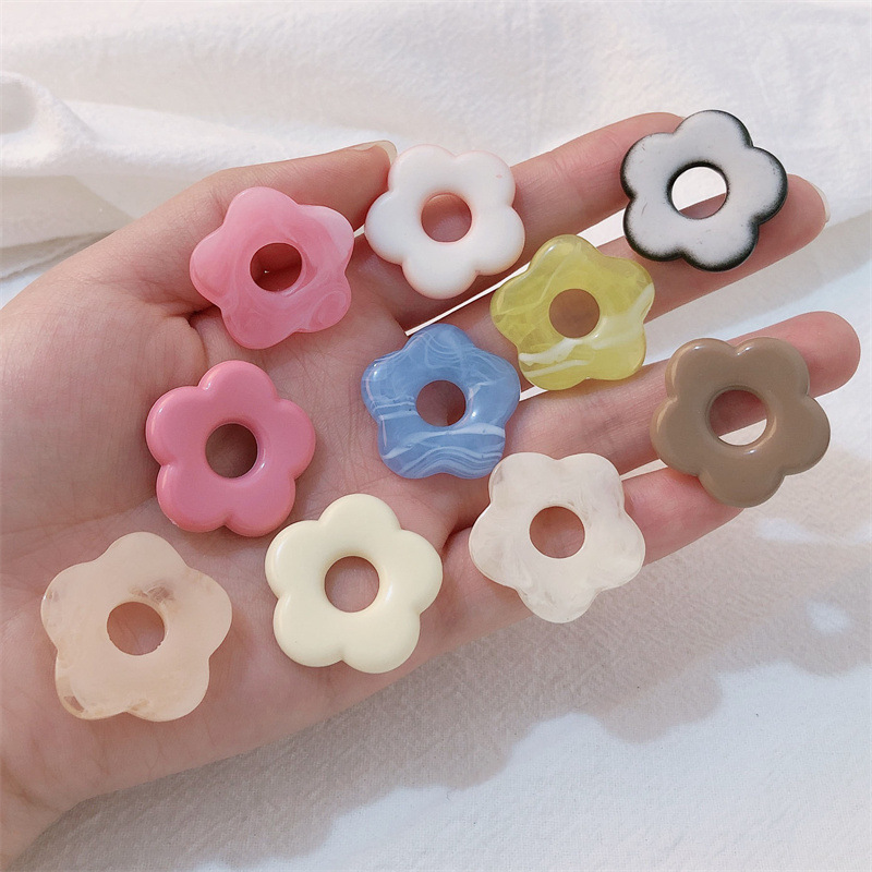 Resina transparente de color accesorios de flores coloridas flores pequeñas tazas de agua casca de teléfono móvil material de parche de flores hechas a mano