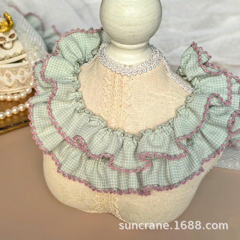 Liuyun is about 3cm wide, green + taro color dog tooth, 1 meter