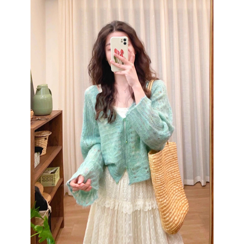 Wool Knitwear Cardigan for Women 2025 Spring New Elegant Knitwear Slimming Look Top for Small People with Dress