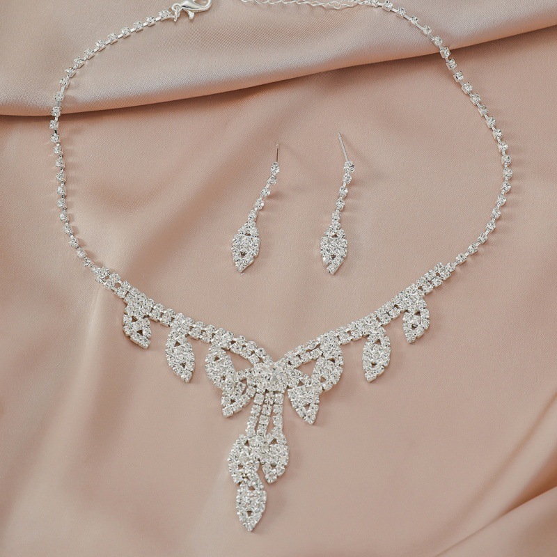 Silver Tassel Necklace And Earrings Bridal Jewellery Set_voghion.com