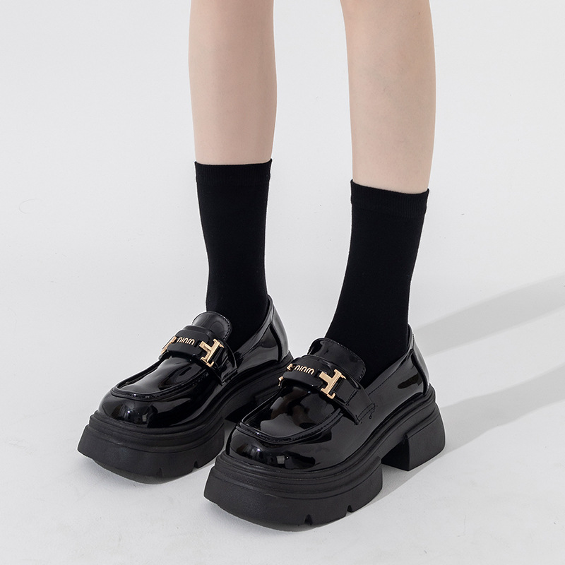 Botas todavía algodón miu serie calcetines de pila mujer primavera y otoño blanco tubo medio calcetines sueltos ins estilo universitario calcetines japoneses de algodón deshuesado