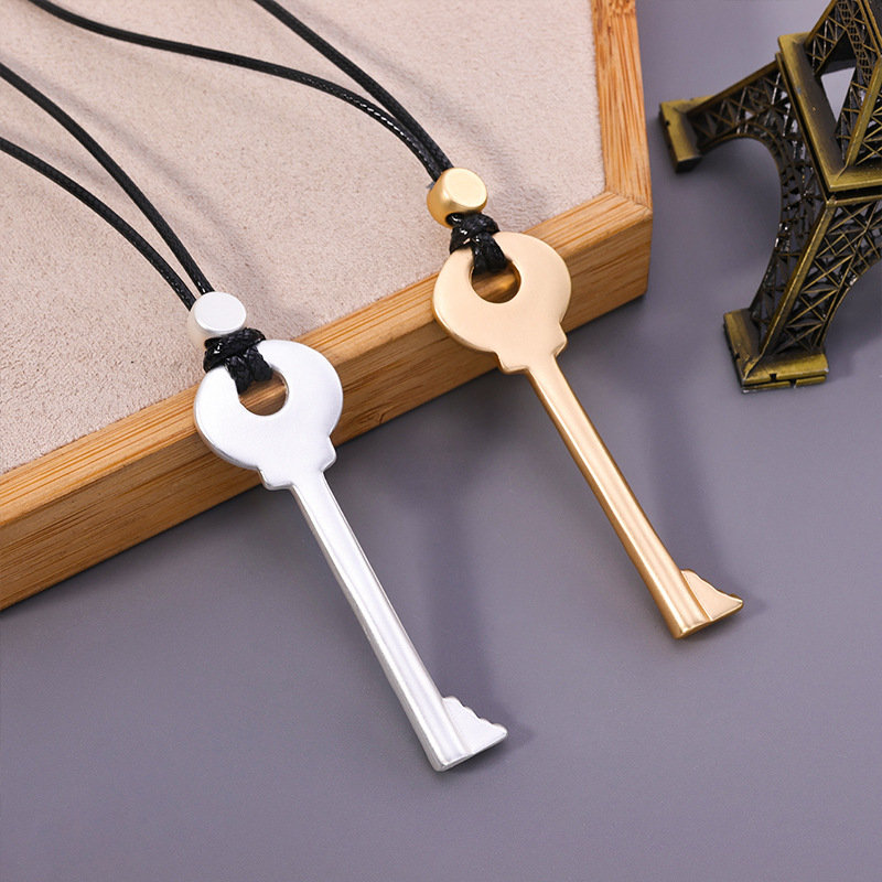 Long Necklace Accessory with a High-End Feel, Dopamine Key Sweater Chain, Vintage Light Luxury Niche Simple Versatile Clavicle Chain Long Necklace Accessory with a High-End Feel, Dopamine Key Sweater Chain, Vintage Light Luxury Niche Simple Versatile Clavicle Chain