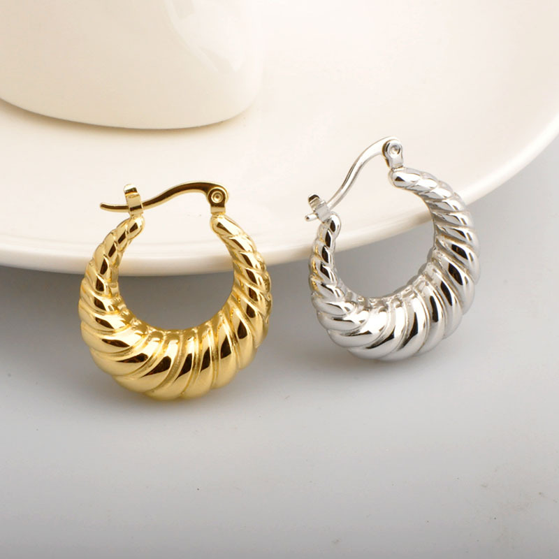 European and American Cross-border Hot Selling Amazon Hollow Earrings Stainless Steel 18K Gold Crescent Shape Simple Women's Earrings Earrings