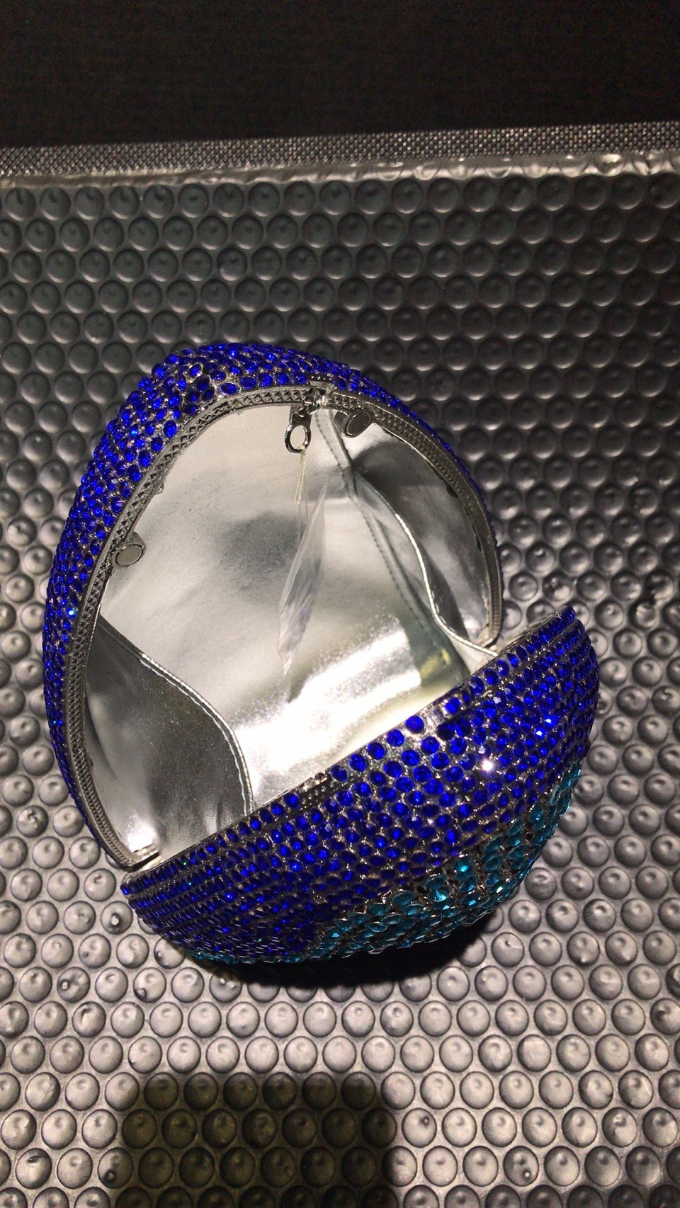* Nuevo tiburón transfronterizo bolso de cena de diamantes bolso de mano de animales marinos bolso de mano de banquete europeo y americano bolso de mujer de diamantes