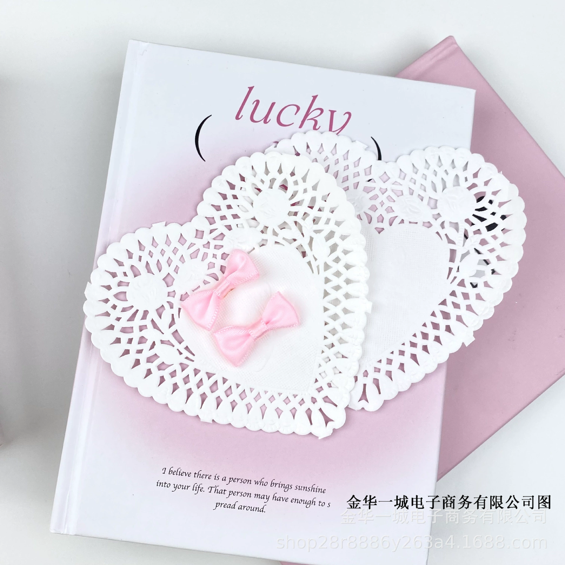 Decorative Paper Doilies, White Round & Heart Shapes, 10 sheets/bag, 11.5 cm Diameter