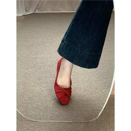 平底法式单鞋女鞋子2025年春秋新款红色婚鞋绒面浅口一脚蹬豆豆鞋