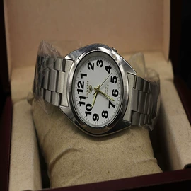 石英表;表壳;表带