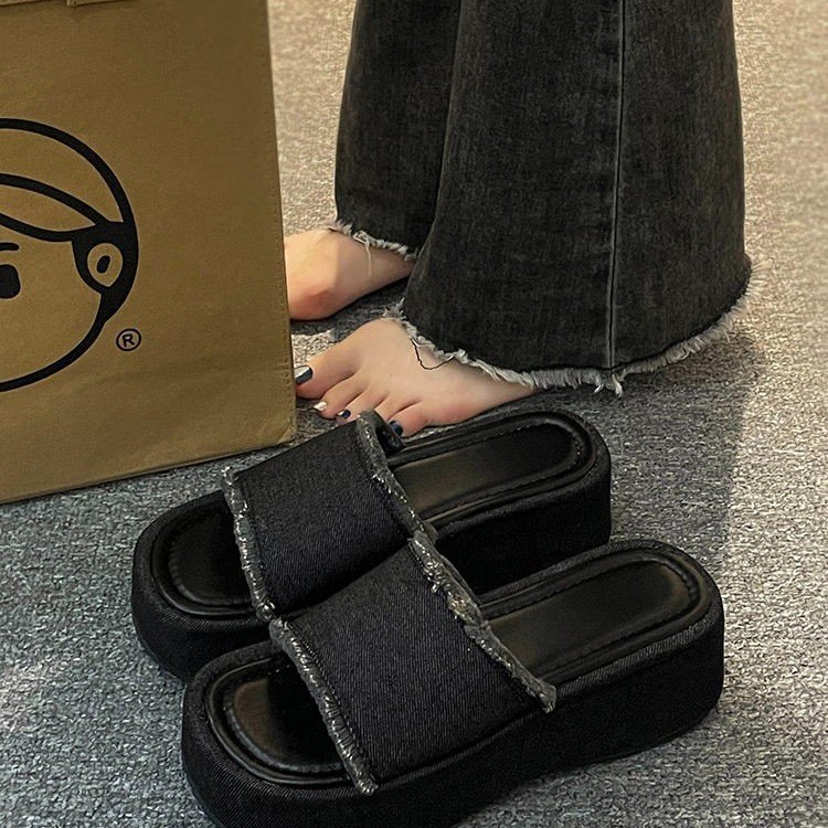 Niche simple denim fashion platform thick-soled wedge sandals for women 2023 new open-toe temperament beach slippers_voghion.com