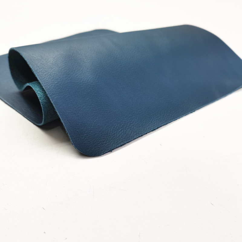头层牛皮皮料宝石蓝色平纹皮沙发皮床头欧式座椅皮整张牛皮