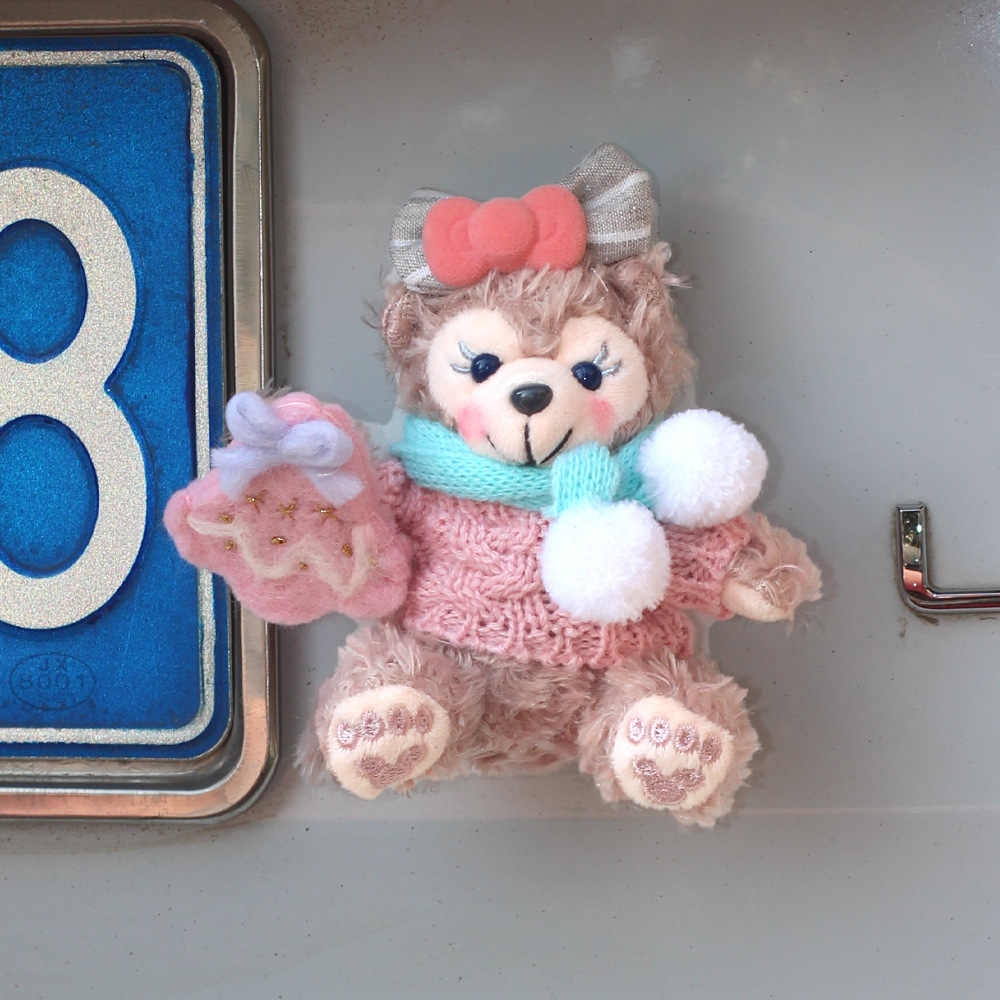 Cute Bear Car Colgante trasero Decoración trasera maletero Muñeco Decoración exterior del coche Decoración del coche Mujer